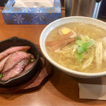 らあめん厨房 どる屋 - 鯛だし・ほっぺた焼豚麺（塩）900円