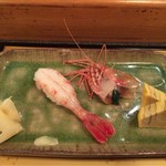 丸長寿司 - えび 頭付きでミソがうまい