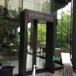 ル・シュクレクール - 外観　こちらが入り口
