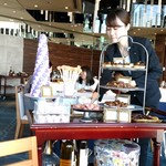 横浜モノリス - 