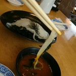 おたる政寿司 ぜん庵 - 卵を溶いたタレにウニを混ぜて、つける！