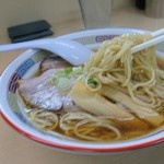 煮干鰮らーめん 圓 八王子本店 - 麺リフト？