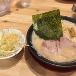 熟成とんこつラーメン専門 一番軒 - 