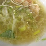 志奈そば 田なか セカンド - アジ煮干し塩中華スープ