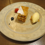 レ・コパン ドゥ ドミニク・ブシェ - バニラ・クリームのミルフィーユ