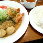 とわいらいと - シーフードムニエル(カレー風味)【Mar.2017】