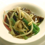 聘珍樓 - 骨付きカルビの沙茶醤炒め