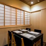 Sukiyaki shabu shabu kaiseki ryouri azuki - テーブルタイプの完全個室です。接待・各種ご宴会にご利用ください。