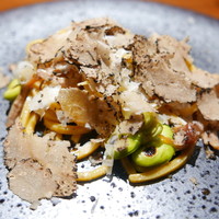 TACUBO - 手打ちのキタッラ、そら豆と琉球ポークとサマートリュフで