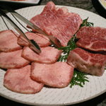 焼肉チャンピオン ペントハウス - 