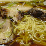 中華そば（麺アップ）