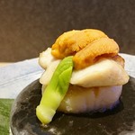 GENSUI - 帆立と金目鯛の軽いスモーク 雲丹