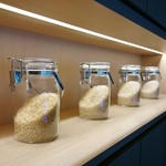 GENSUI - 店内(精米歩合のディスプレイ)