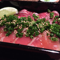いせもん本店 - 松阪牛レアステーキと炙りマグロの半々重