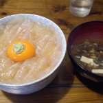 みなと食堂 - 味噌汁付きで1,000円