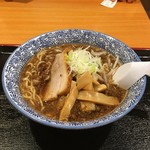 優勝軒 - 黒中華そば