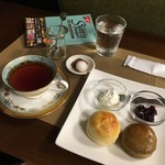 紅茶館　四葉 - 