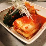 韓国料理マダン - キムチ盛り合わせ