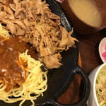 ヤムヤム - しょうが焼き定食