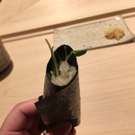 すし宮川  - サラダ巻。うま