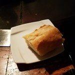 八王子うかい亭 - ソースに付けて食べると美味しいパン