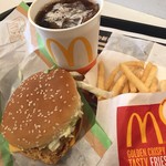 マクドナルド - チキンチーズバーガー、アイスコーヒー（S）、ポテト（S）