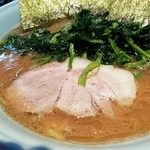 家系ラーメン 桂家 - 中盛りほうれん草　2017.5