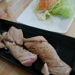 みなと市場 小松鮪専門店 - 「まぐろのスペアリブ」