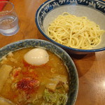 つけ麺(並)(830円)+味玉(100円)+メンマ(140円)
