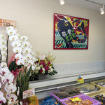 鮮魚うえの - 店内に飾られている絵はお子さんが高校生の時に描いたもの