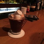 建築BAR - 娘の2杯目。ホットココア系らしい