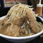 自家製太麺 ドカ盛 マッチョ - 