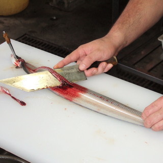 予めメニューをご覧になって、お電話でご予約をお願い致します。