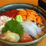 太老樹 - ランチの海鮮丼 大盛 （１２６０円）