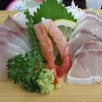 味処 海の桜勘 - 桜勘定食の刺身