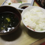 Minshiyuku Shiyokudou Urashima - あおさ海苔のお吸物とご飯