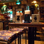 アメリカン - 銀座では異彩を放つ独特な空気感