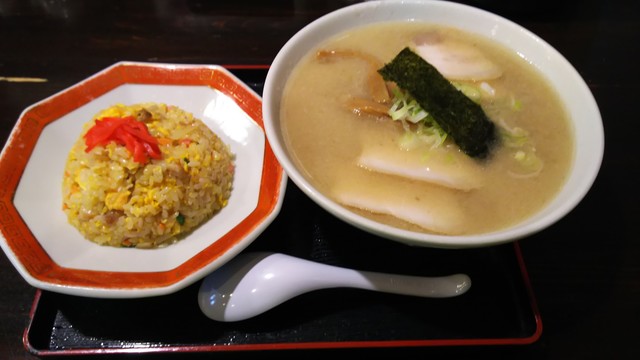 八香 駅前店 - 相馬（食堂）の写真