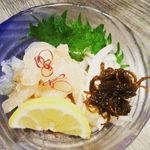 だいにんぐ とっ鶏 - くらげ刺身&淡路玉ねぎもずく