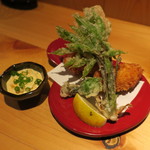 器楽亭 - ズワイ蟹の蟹クリームコロッケと伊勢海老の海老フライ コシアブラの天ぷら