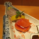 器楽亭 - 鱒と真子鰈 醤油と塩水で2