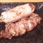 炭火串焼 初代バッジョ - こころ残り(塩)、つくね(塩)