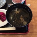 Saba To Sousaku Ryouri No Mise - 鯖漬け丼に付いてくる味噌汁