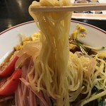 鳳玲軒 - 麺はこんな感じ