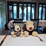 リストランテ ベツジン - ここが大阪の下町とは思えないよね。
      今日、こちらのお店を選んだのは、実はボキのおうちで
      2月にお誕生日の人がいて、そのお祝いのお食事会を
      こちらのお店でしようということになったの。