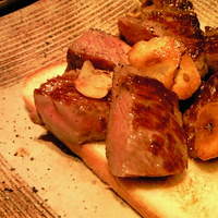 鉄板焼き あおやま - 特選黒毛和牛もとける♪