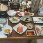 お宿 お食事処 鱗晃荘 - 