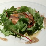 レストラン リューズ - 新潟魚沼産八色椎茸をタルト仕立てに　ラルドの薄いベールで覆って