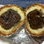 梅花堂 - 中にはジューシーないちじくの甘露煮が…