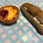 伊三郎製パン - 料理写真:ラズベリータルトとよもぎあんクリーム